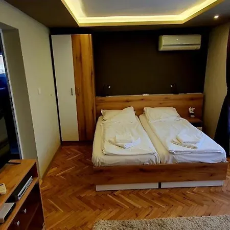 Ivet Guest 3* Varna